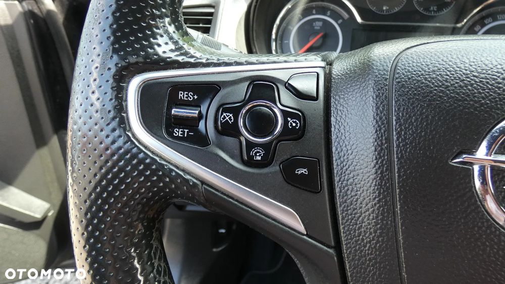 Opel Insignia 1.8 Cosmo - 22