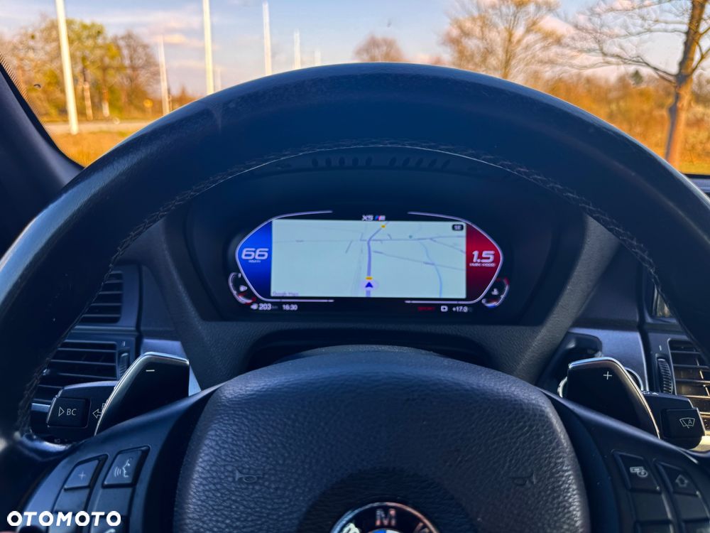 BMW X5 xDrive50i - 7