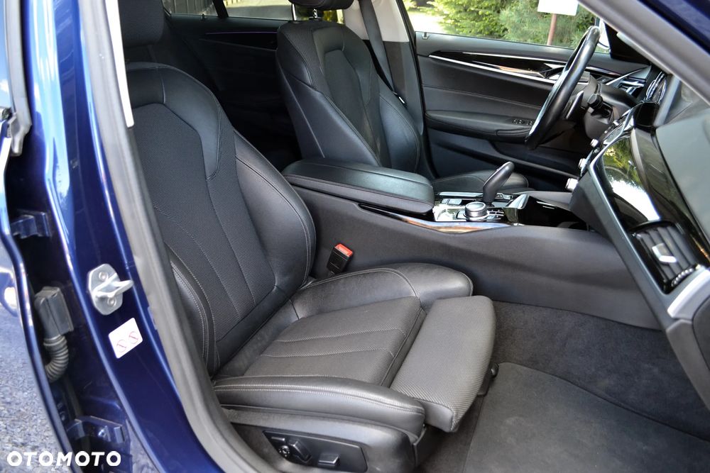 BMW Seria 5 - 25