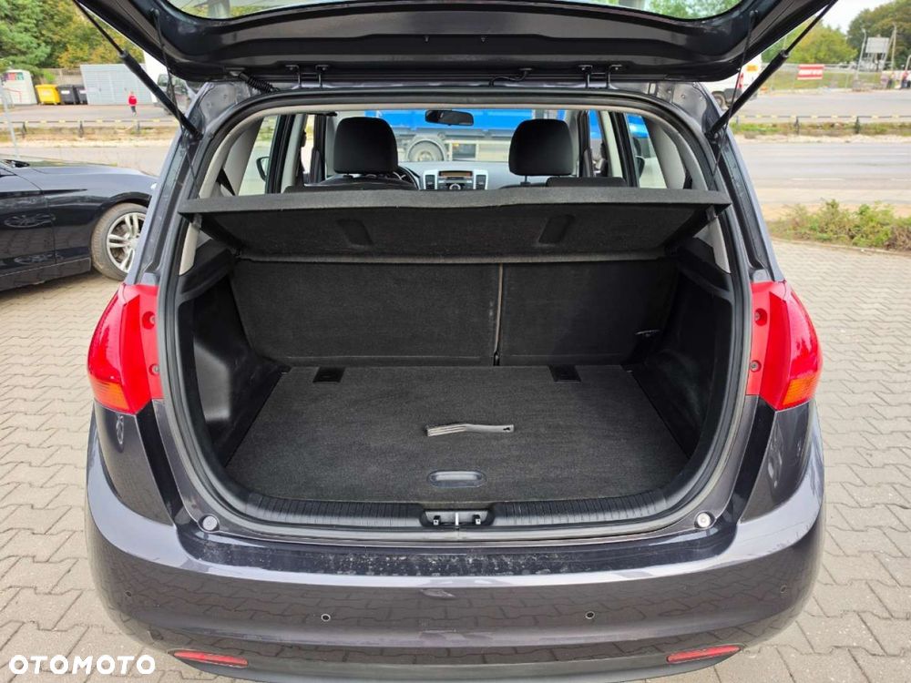 Kia Venga - 33