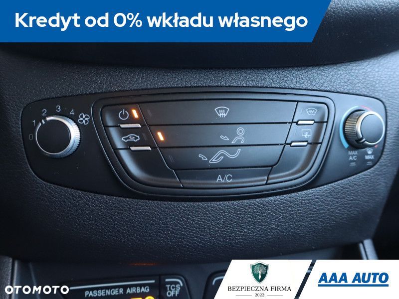 Ford Tourneo Courier - 13