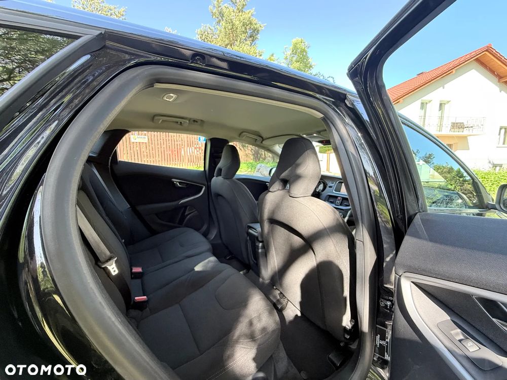Volvo V40 D2 Momentum - 31