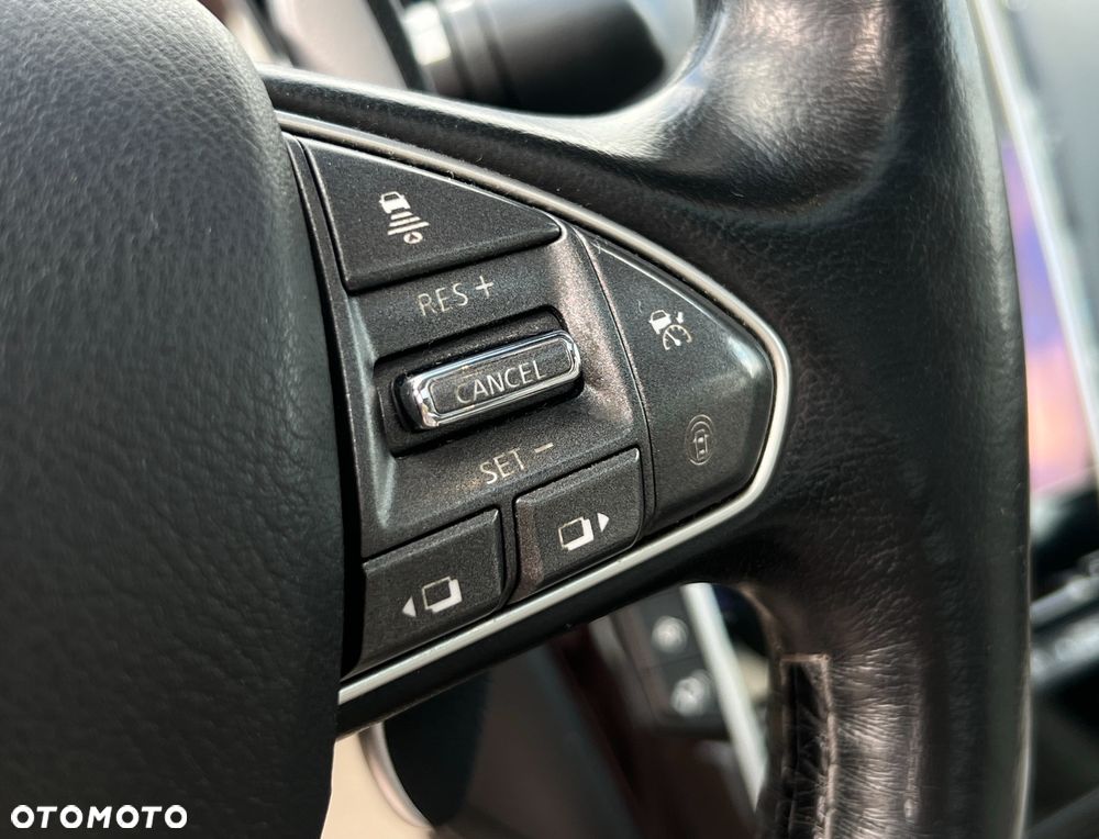 Infiniti Q50 - 16