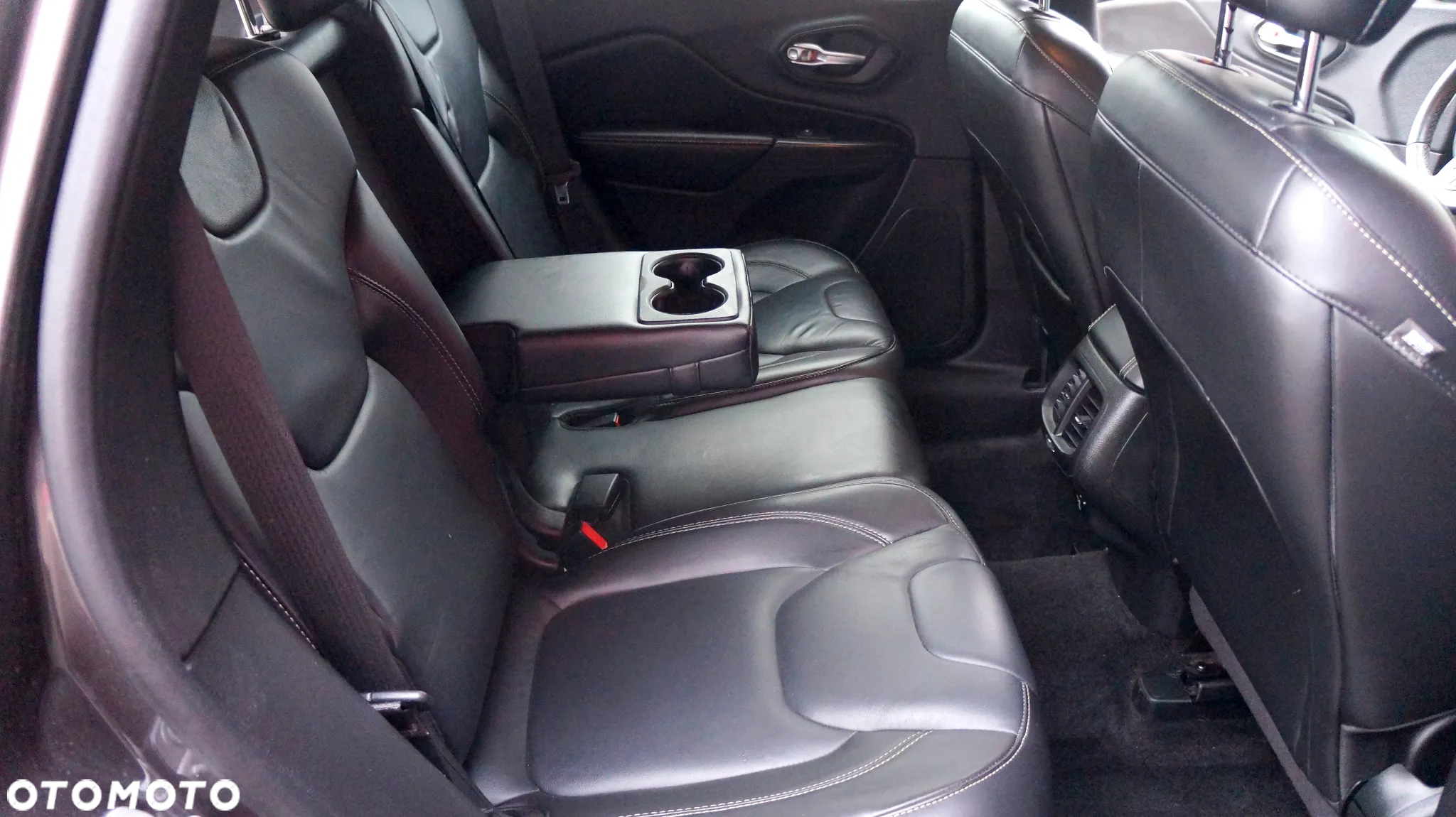 Jeep Cherokee 3.2 V6 Active Drive I Limited - 17