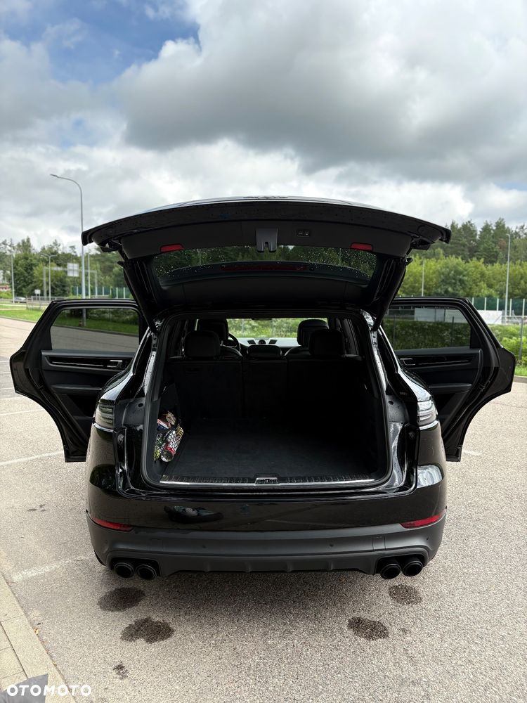 Porsche Cayenne Standard - 17