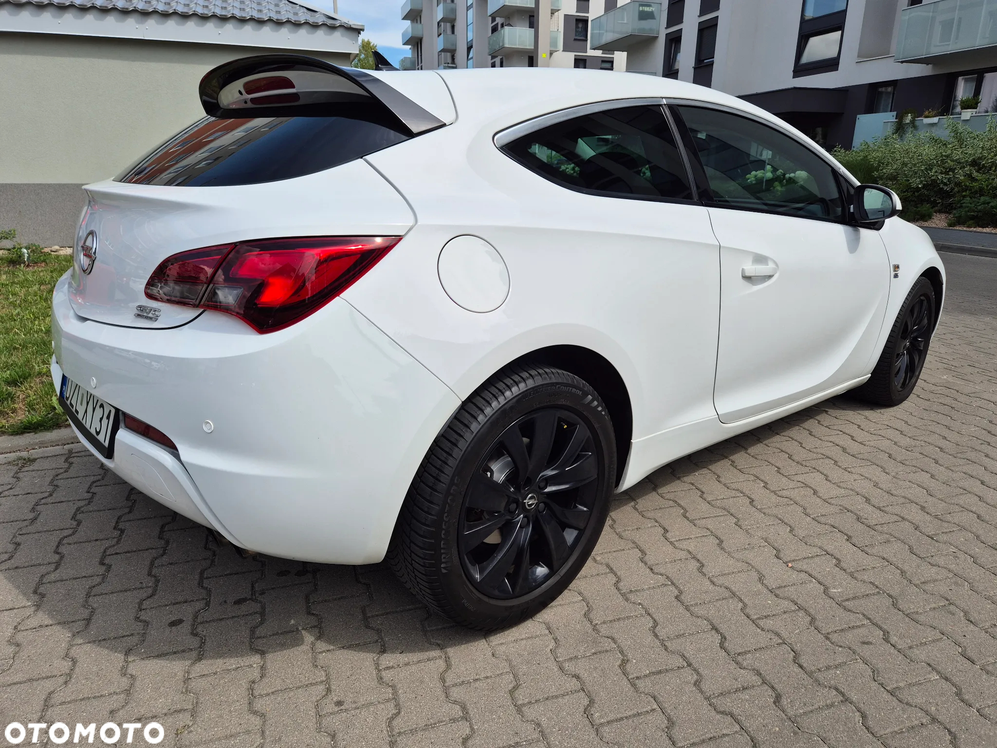Opel Astra IV GTC 1.4 T Sport - 6
