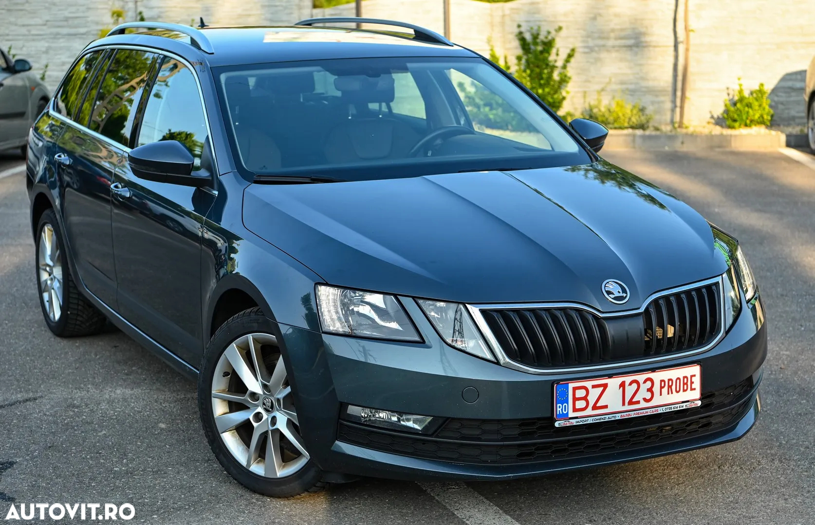 Skoda Octavia Combi Diesel 1.6 TDI DSG Style - 3
