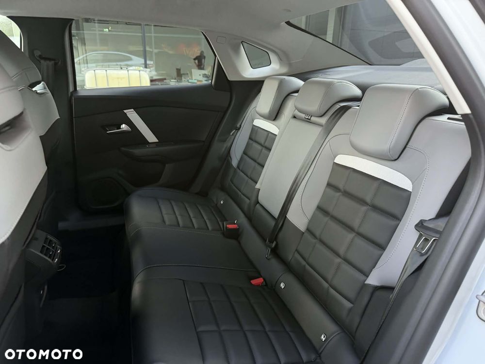 Citroën C4X 1.2 mHEV Max eDCT6 - 9