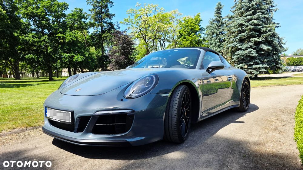 Porsche 911 Targa 4 GTS PDK - 3