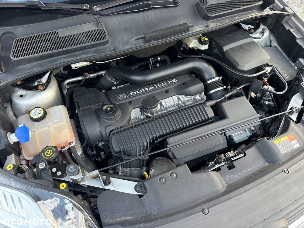 Ford Kuga 2.5 Titanium - 14