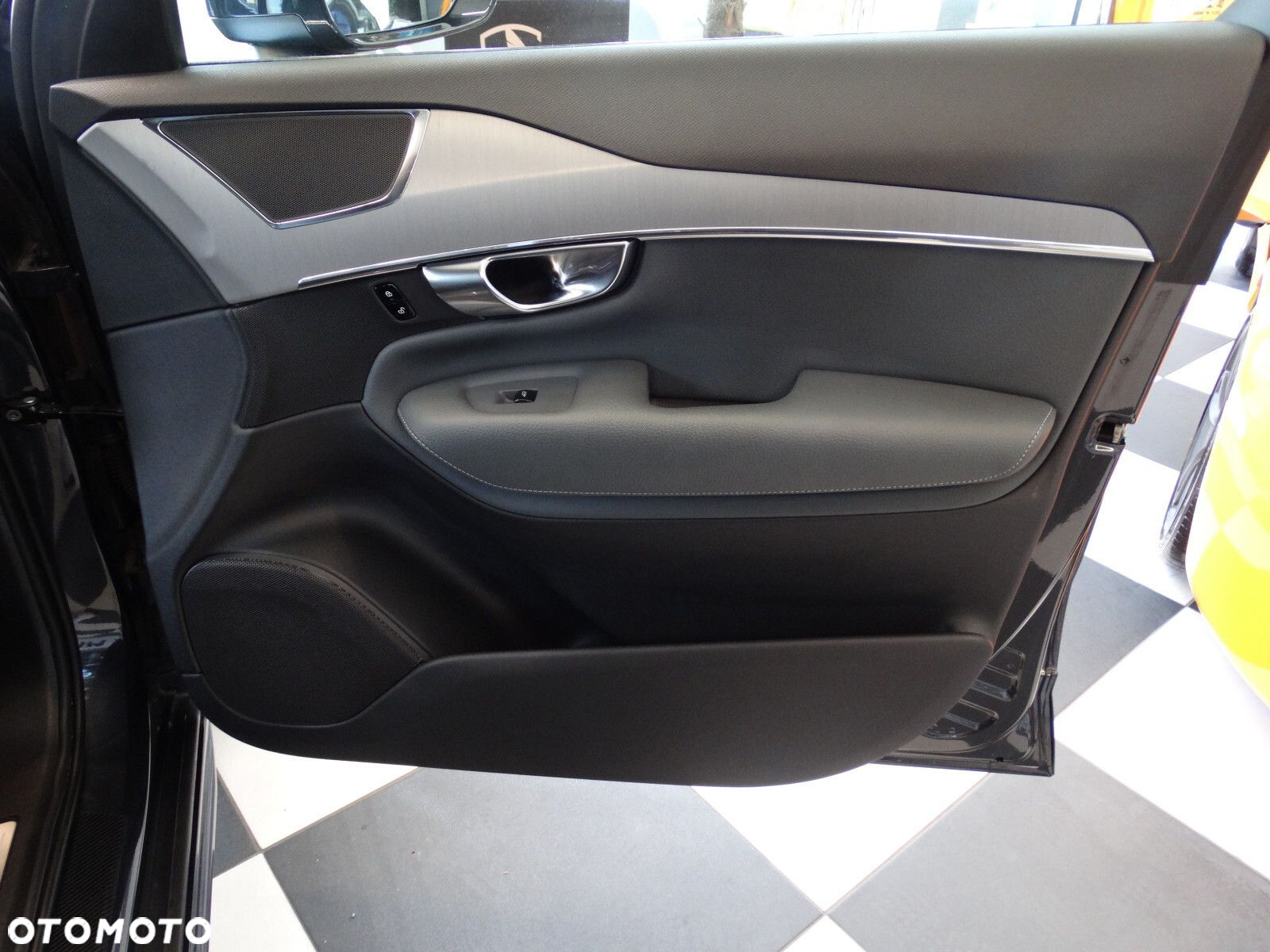 Volvo XC 90 - 12