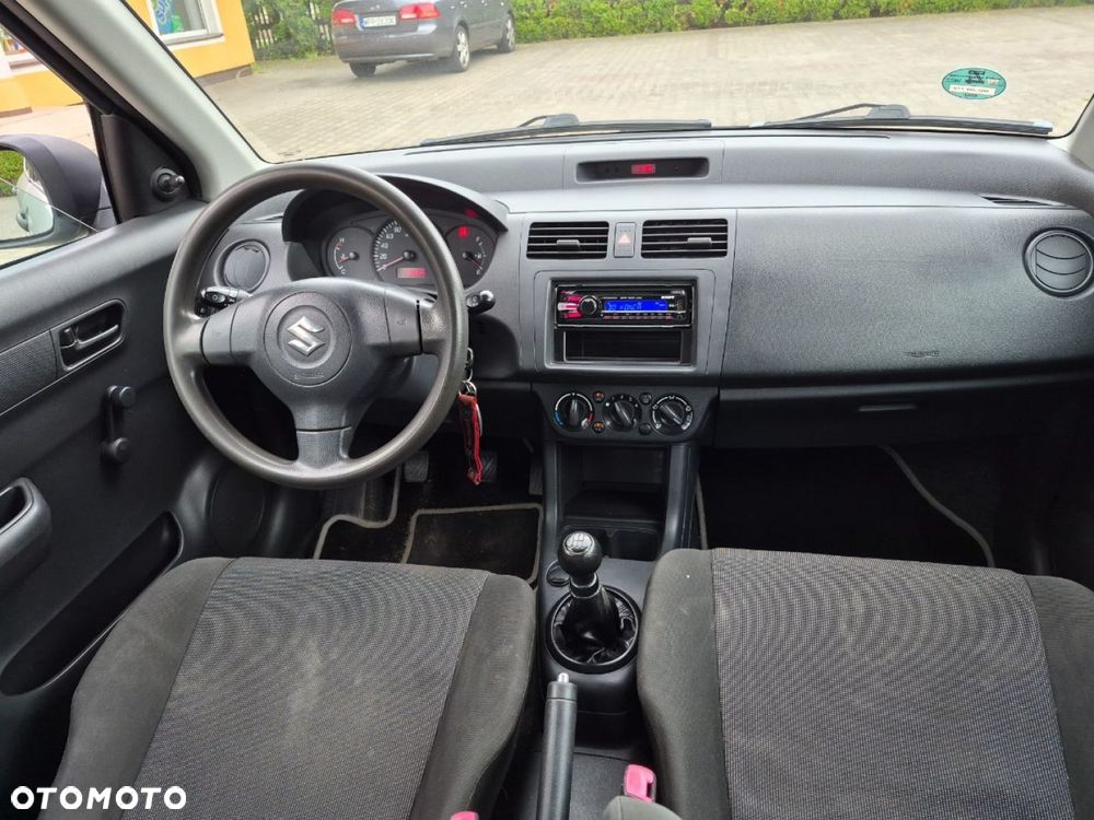Suzuki Swift - 7
