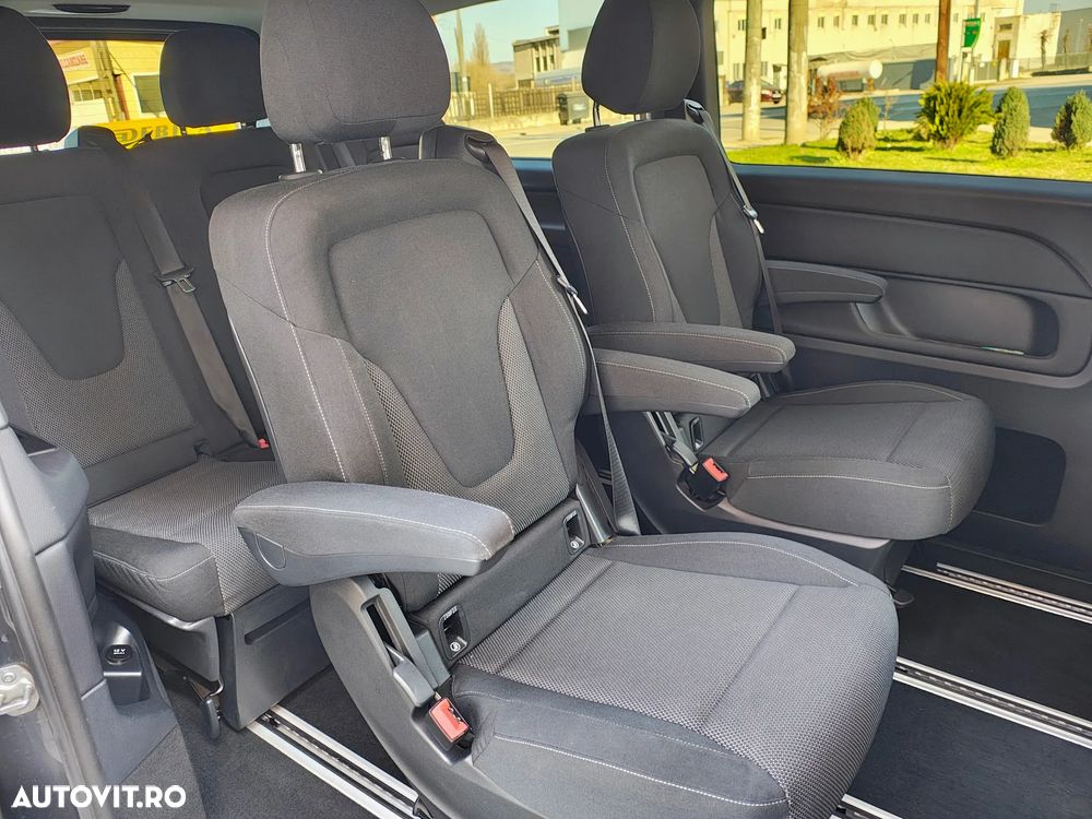 Mercedes-Benz V - 12