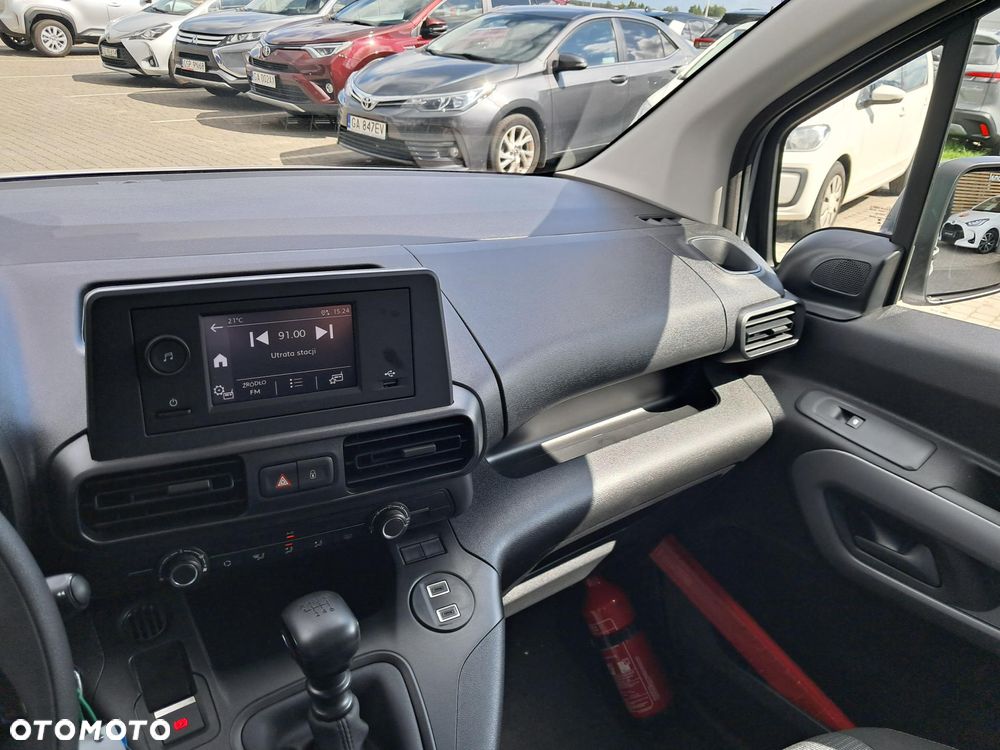 Toyota Proace City - 33