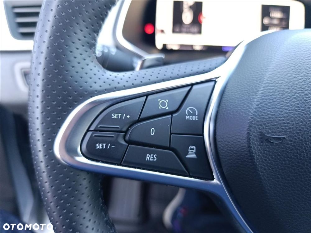 Renault Captur 1.3 TCe mHEV Techno EDC - 26
