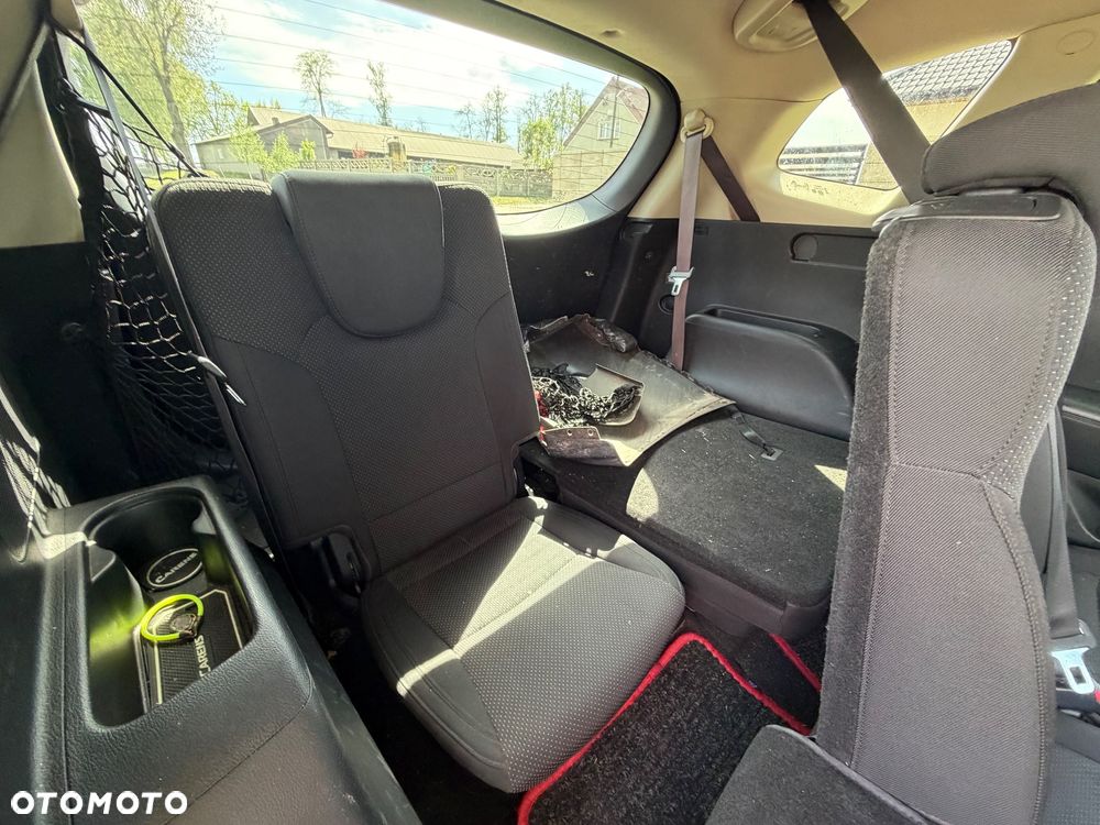 Kia Carens 1.7 CRDi 115 Dream Team Edition - 13