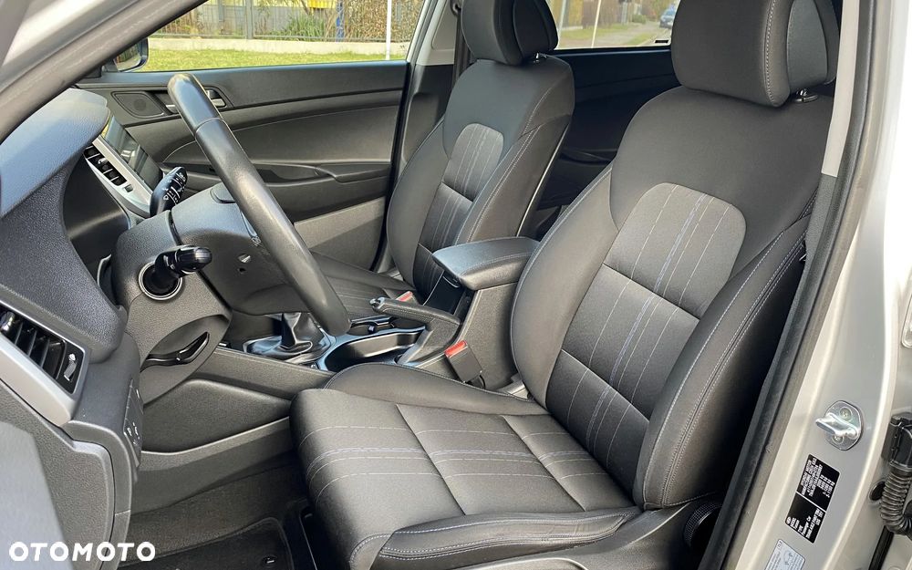 Hyundai Tucson blue 1.7 CRDi 2WD Style - 22