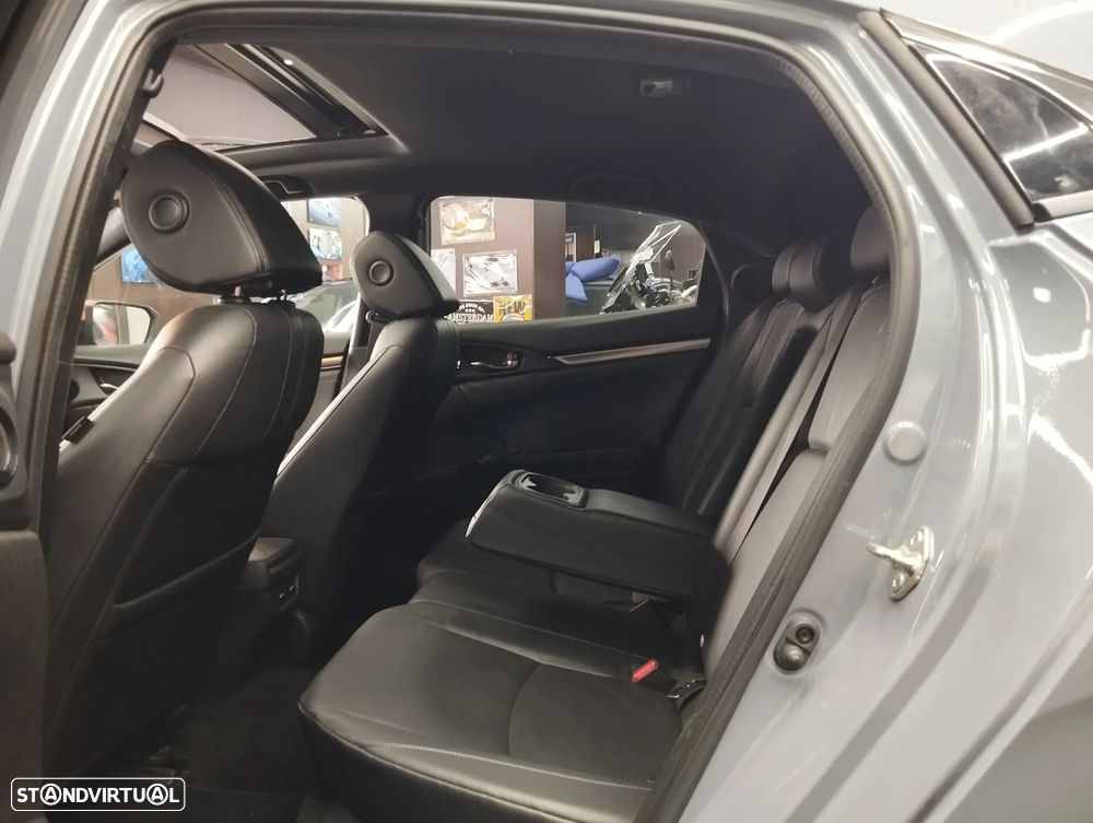 Honda Civic 1.0 i-VTEC Executive CVT - 16