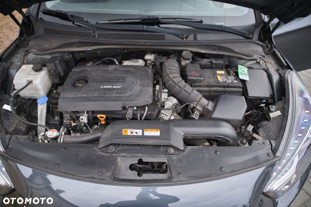 Hyundai i40 Kombi 1.7 CRDi DCT Premium - 28