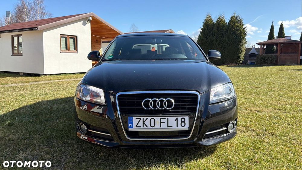 Audi A3 3-drzwiowe 1.4 TFSI S line Sportpaket - 2