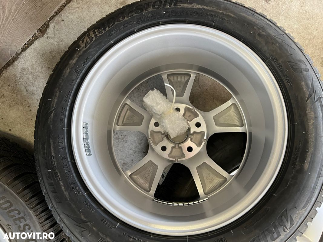 vând set jante noi originale Hyundai I40 cu anvelope  iarnă - 3