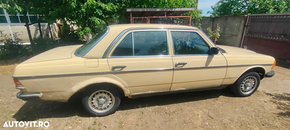 Mercedes-Benz W123 ver-200-d - 4