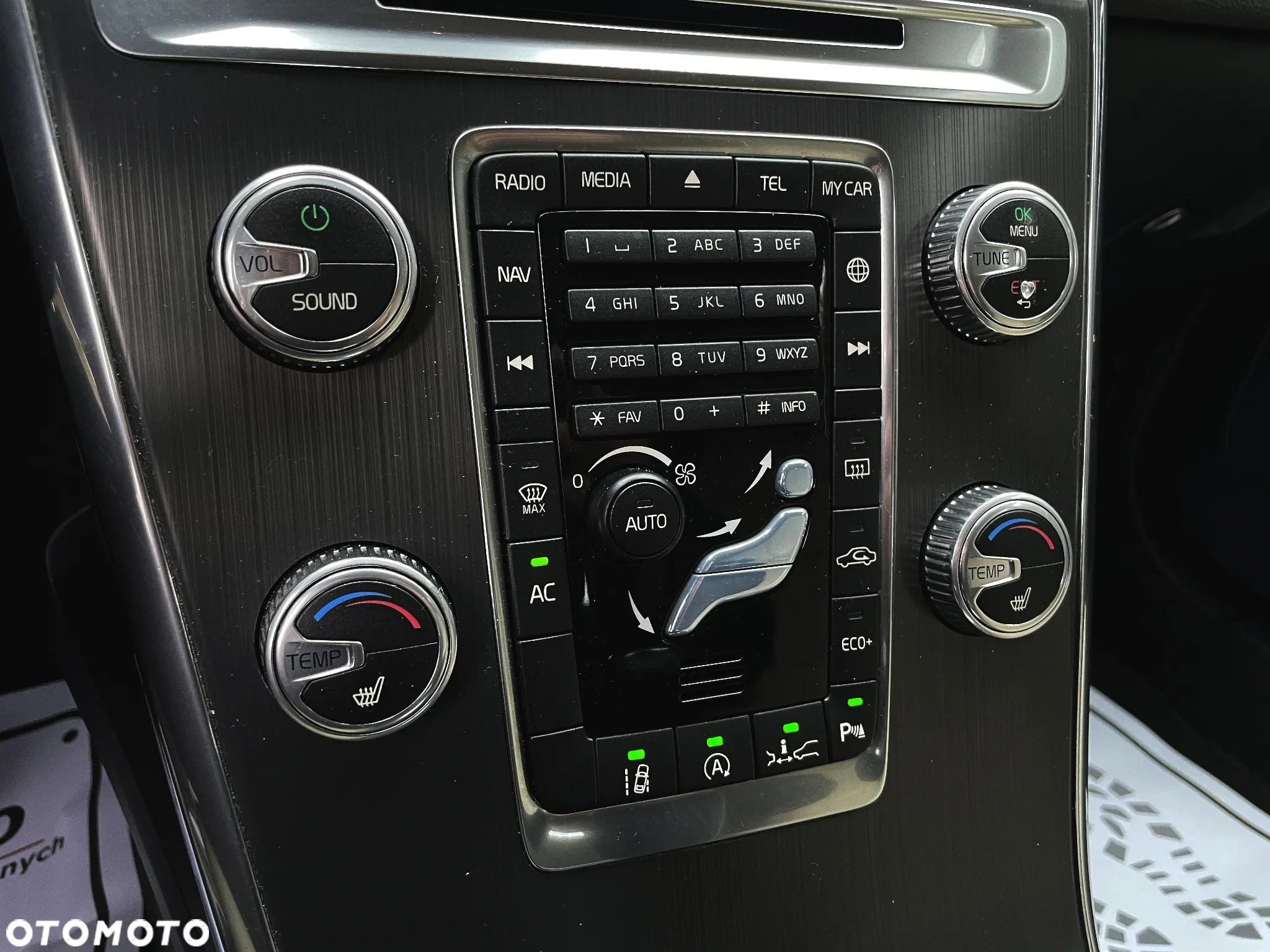 Volvo XC 60 - 28