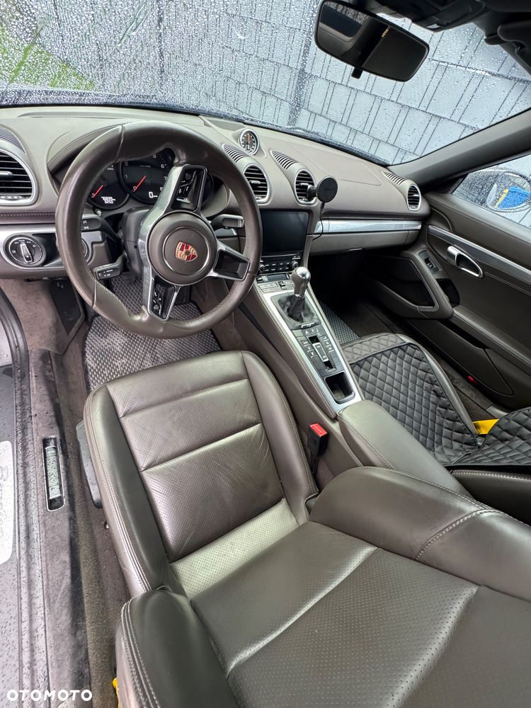 Porsche 718 Boxster Standard - 2