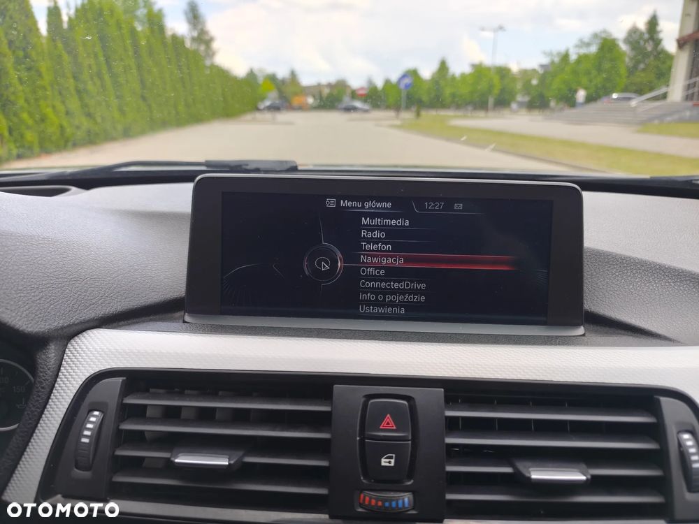BMW Seria 3 320d xDrive Sport Line - 19