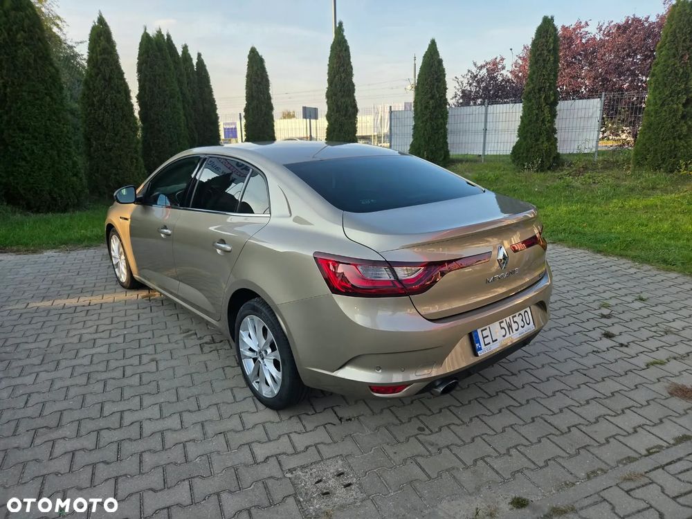 Renault Megane 2018 photo 2