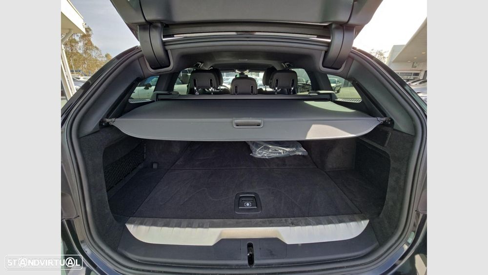 BMW 330 e Pack Desportivo M Auto - 15