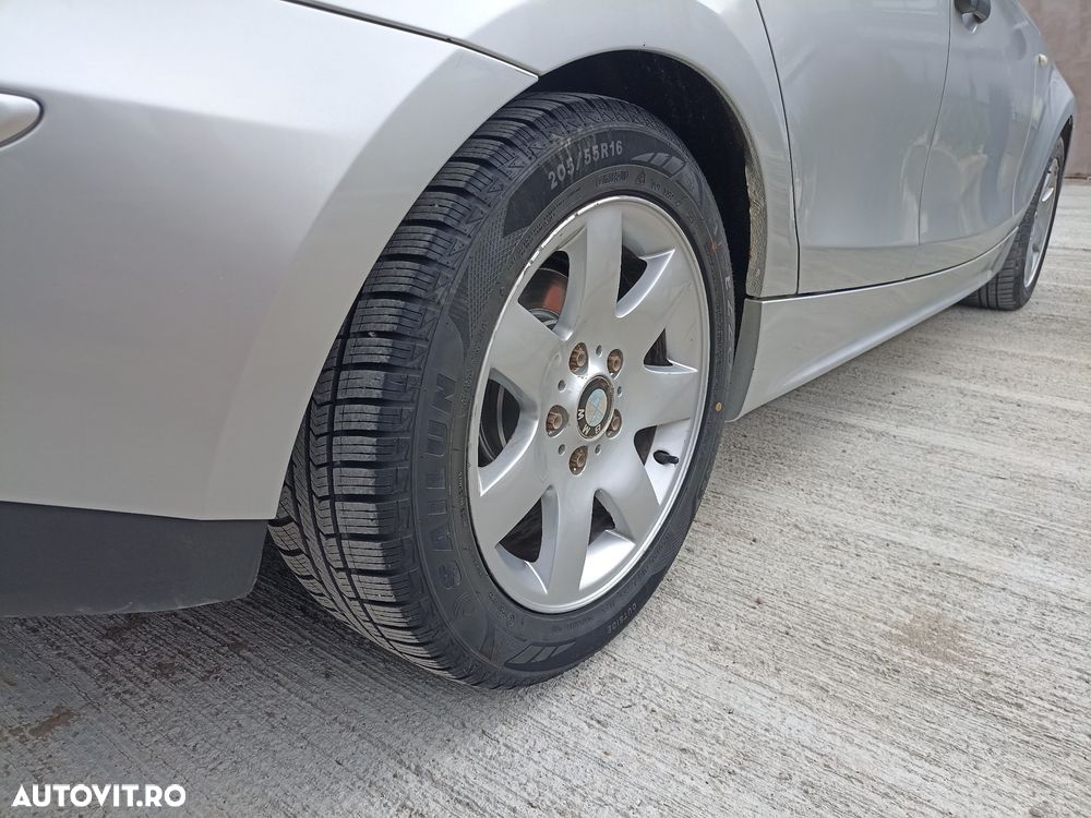 BMW Seria 1 116i - 5