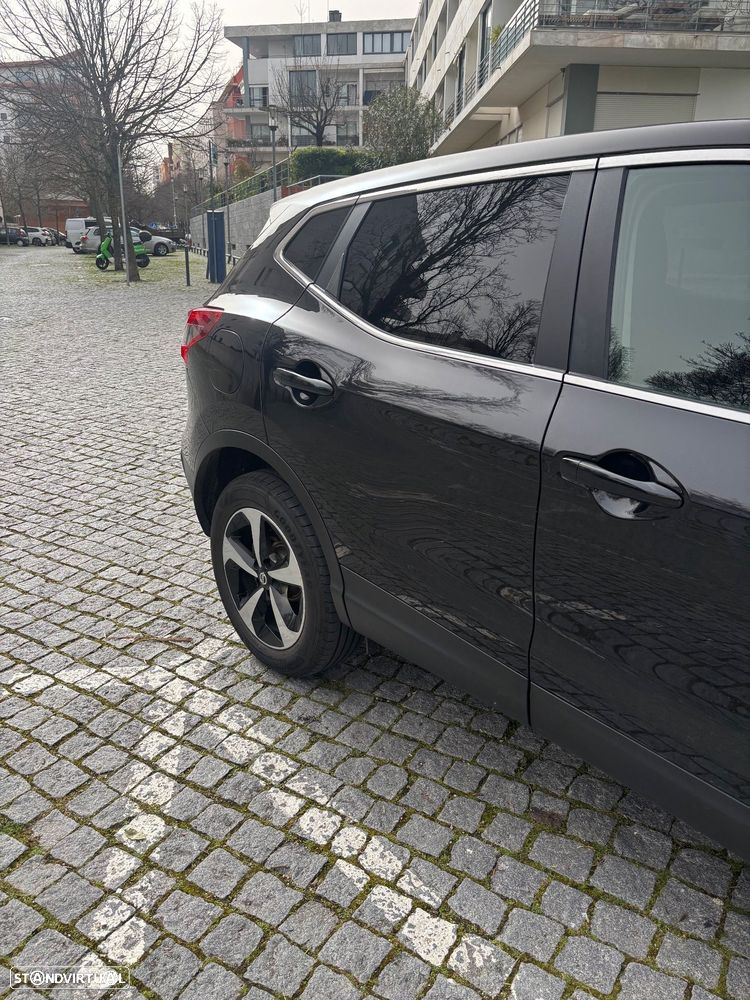 Nissan Qashqai 1.7 dCi N-Connecta - 8