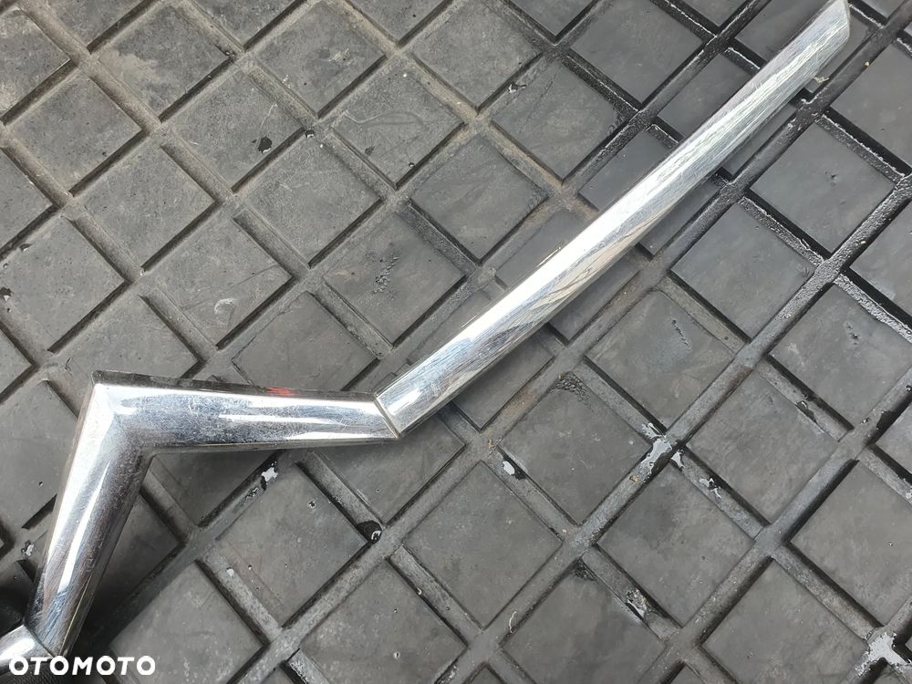 EMBLEMAT GRILL CITROEN C4 09-12 9684731077 - 3