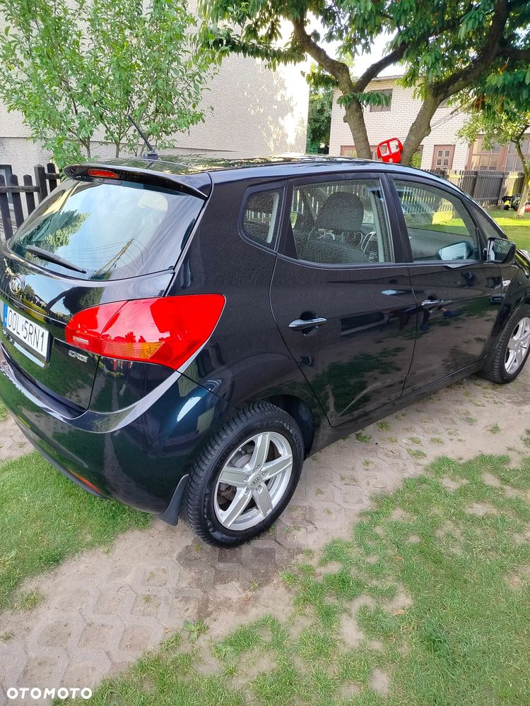 Kia Venga 1.6 CRDi 128 Black Collection - 2