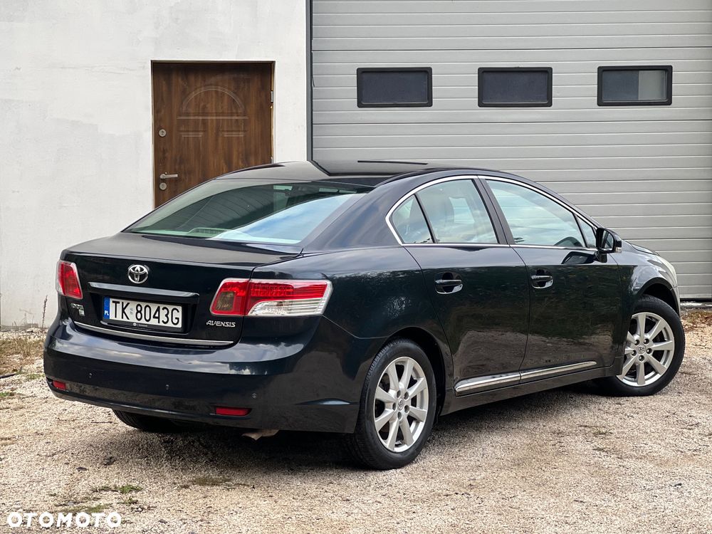 Toyota Avensis 2.0 D-4D Platinium - 11