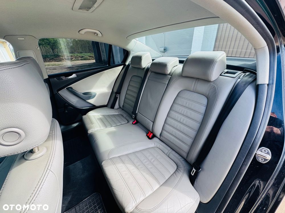 Volkswagen Passat 1.9 TDI Individual - 8