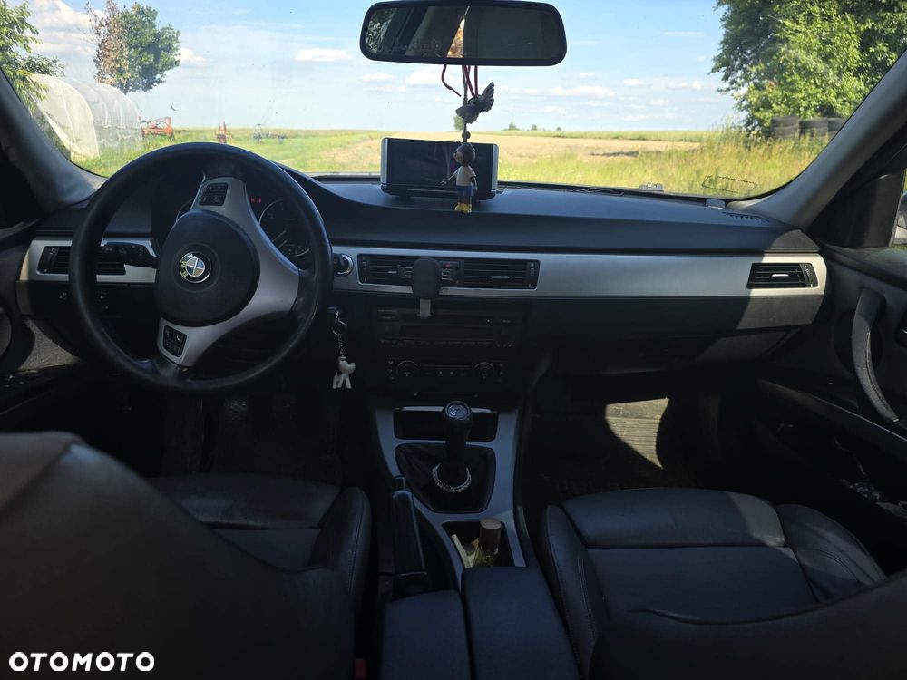 BMW Seria 3 - 10