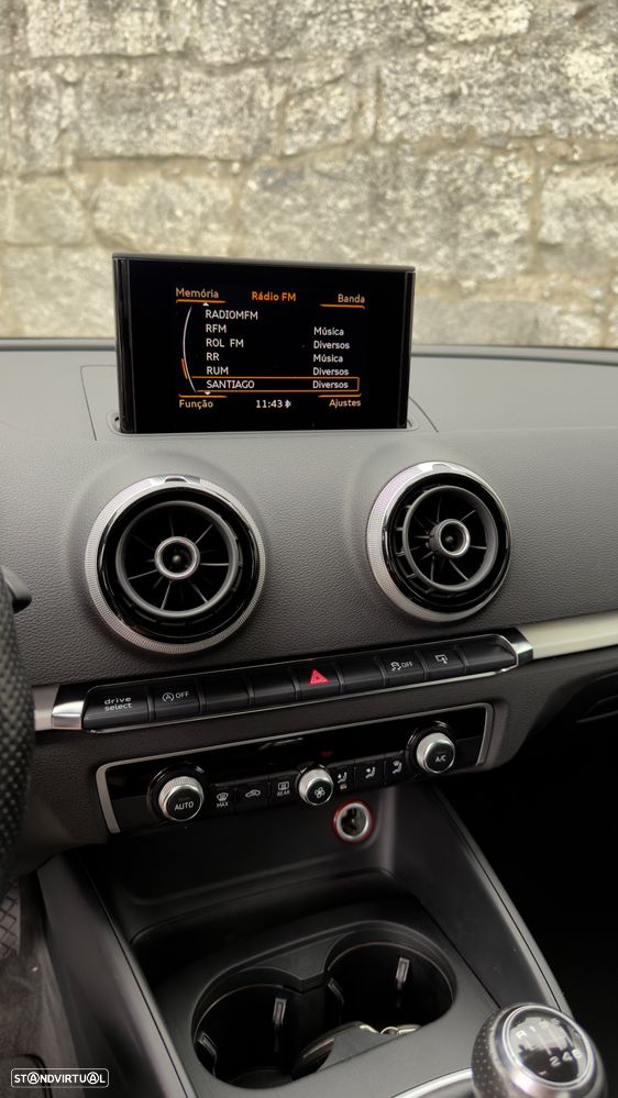 Audi A3 Sportback 2.0 TDI S-line - 24