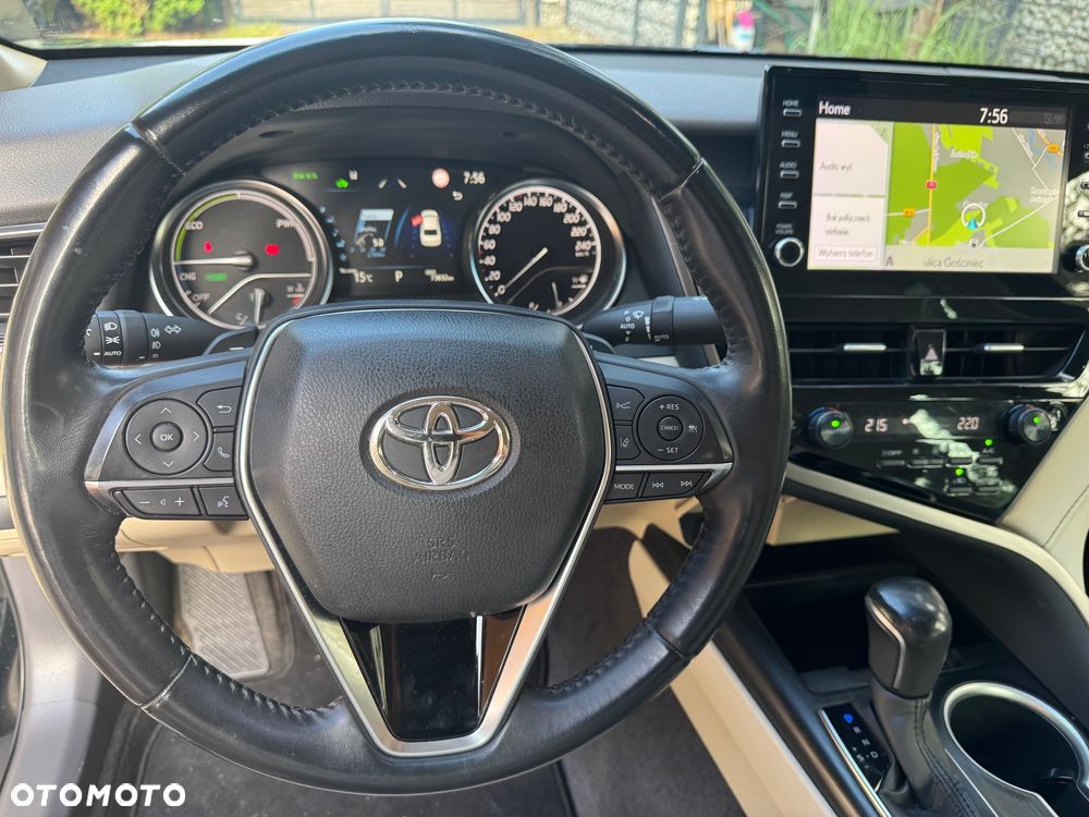 Toyota Camry 2.5 Hybrid Executive CVT - 23