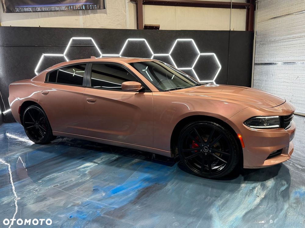 Dodge Charger - 4