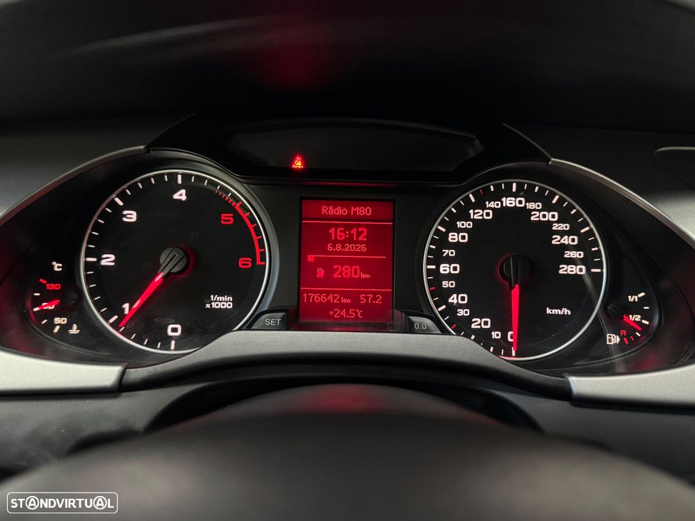 Audi A4 2.0 TDI exclusive - 24