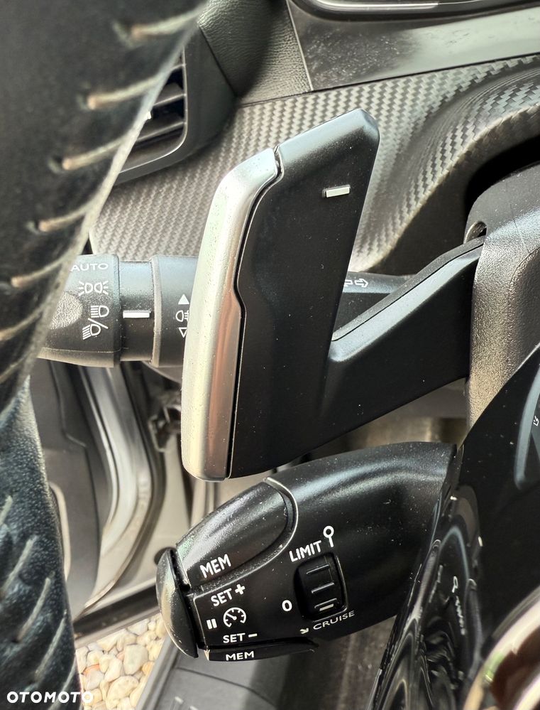 Peugeot 2008 PureTech 130 EAT8 Active - 22