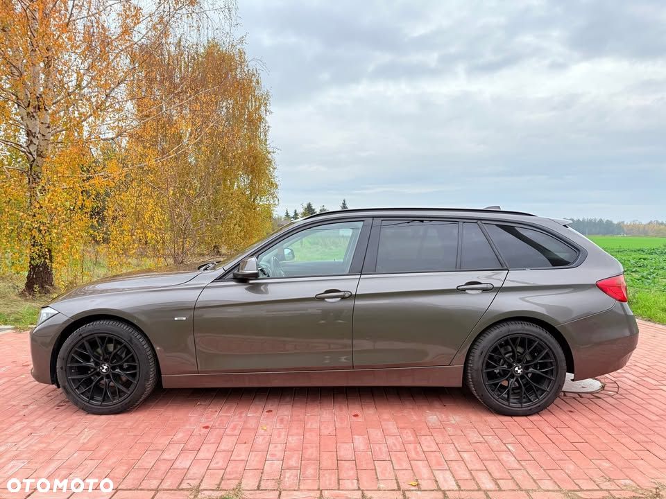BMW Seria 3 320d xDrive - 1