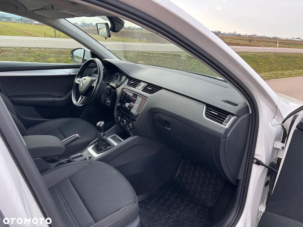 Skoda Octavia 1.6 TDI SCR Ambition - 9