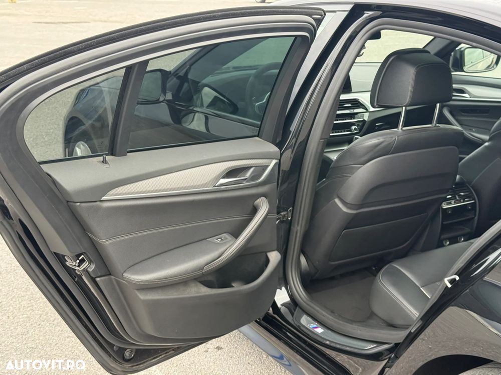 BMW Seria 5 525d Aut. Sport Line - 14