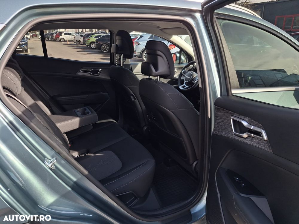 Kia Sportage 1.6 T-GDI MHEV 6MT 4x2 Style - 37