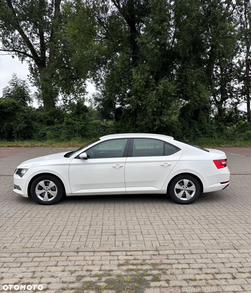 Skoda Superb 1.4 TSI Ambition - 6