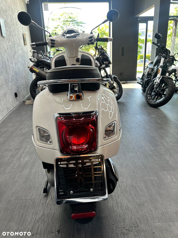Vespa GTS - 6