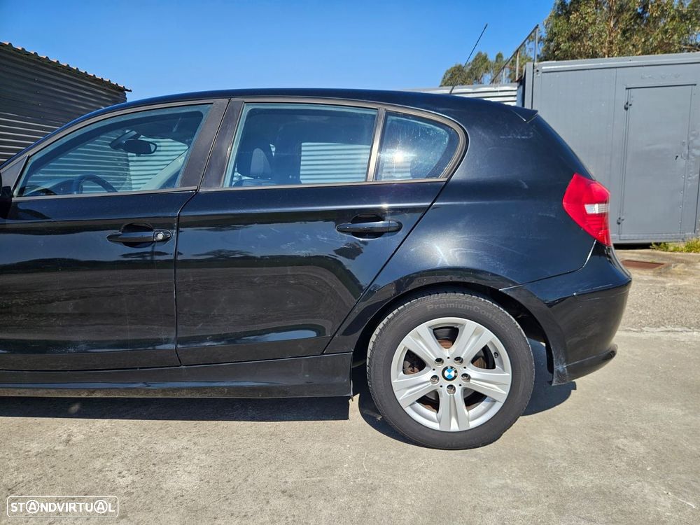 BMW 118 d Line Urban - 15